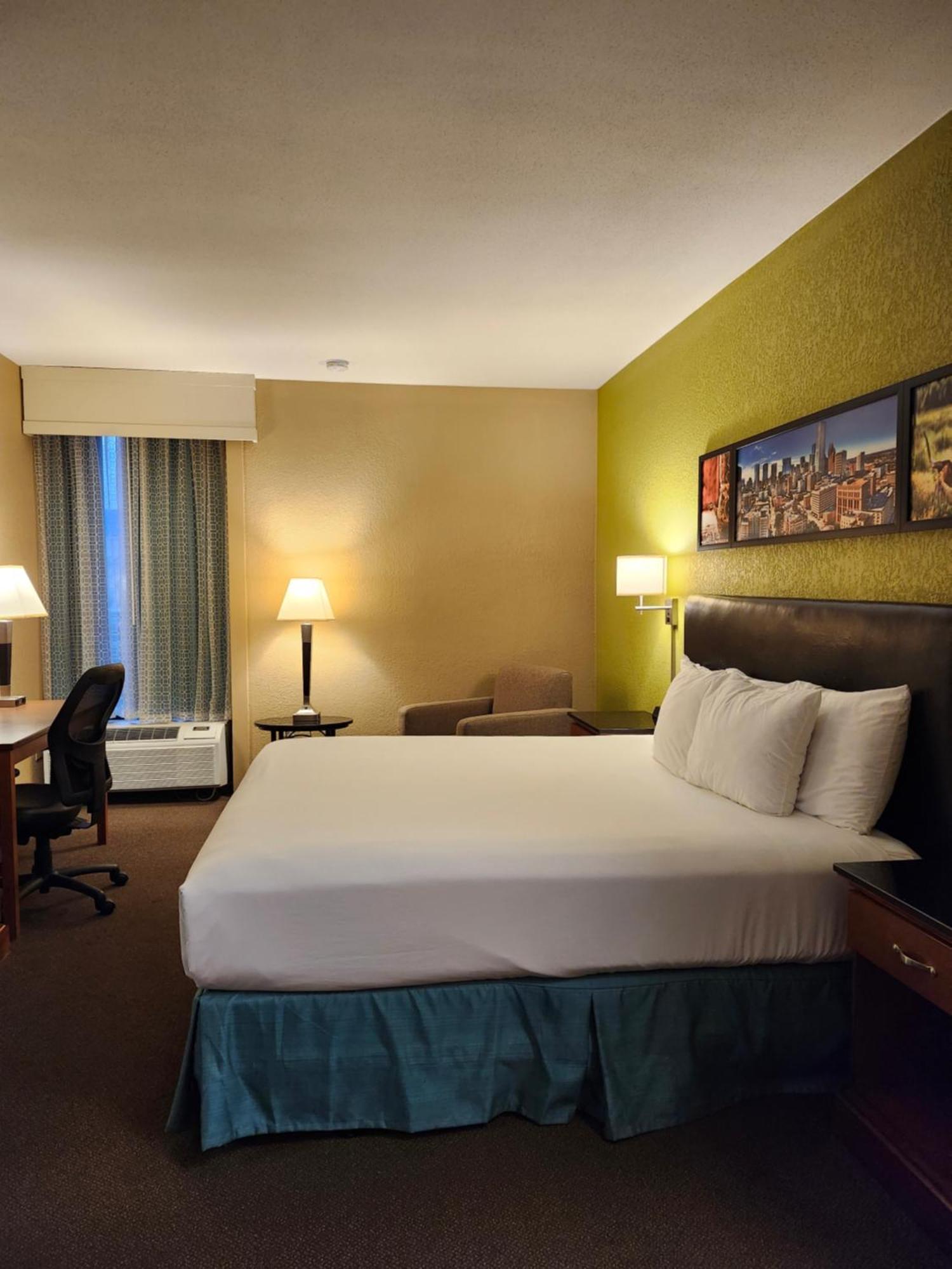 Heritage Inn Suites Houston Sugar Land, Trademark By Wyndham Bagian luar foto
