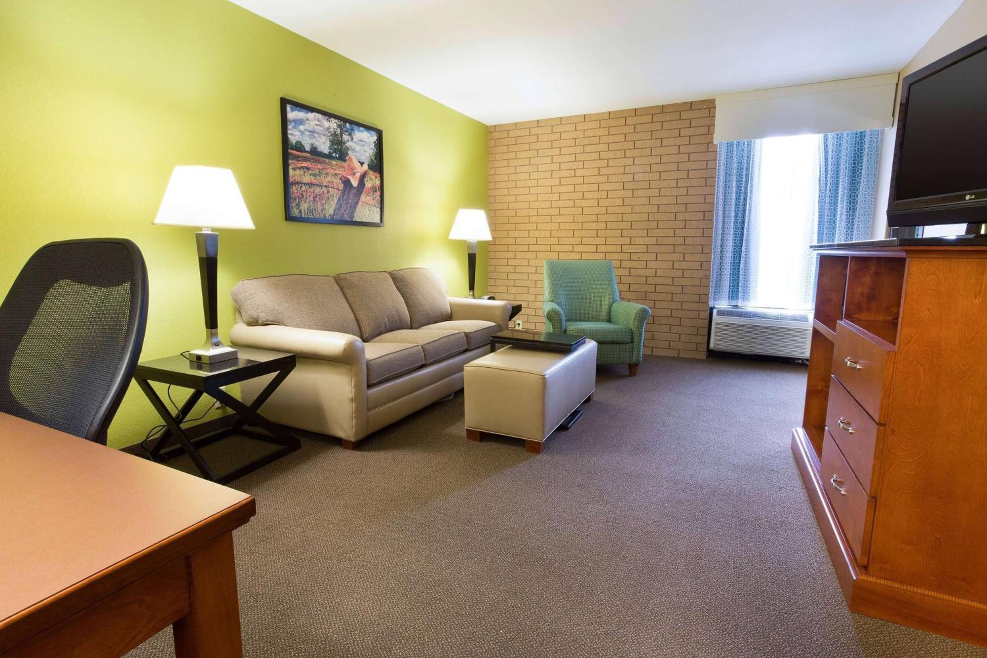 Heritage Inn Suites Houston Sugar Land, Trademark By Wyndham Bagian luar foto